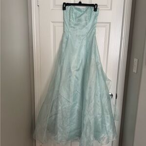 Elegant Light Blue Strapless Gown